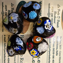 Load image into Gallery viewer, Murrini Glass beads shining