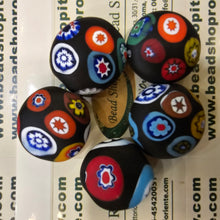 Load image into Gallery viewer, Murrini Glass beads Matt