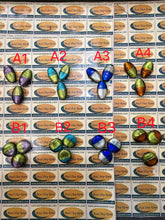 Load image into Gallery viewer, Silver Foil bicolours glass beads 2 cm / 1.8 x2.8 cm