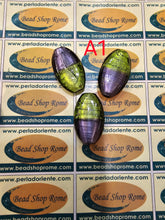 Load image into Gallery viewer, Silver Foil bicolours glass beads 2 cm / 1.8 x2.8 cm