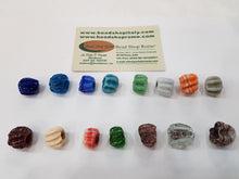 Load image into Gallery viewer, 5 Zig Zag Old Technique Beads 1,5 Small