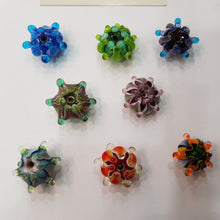 Load image into Gallery viewer, Artistic Zig Zag unique Glass Bead I