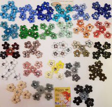 Load image into Gallery viewer, New Flowers 3 cm old Technique Glass Beads