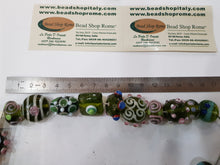 Load image into Gallery viewer, Green Lampwork 10 beads Coll/ O
