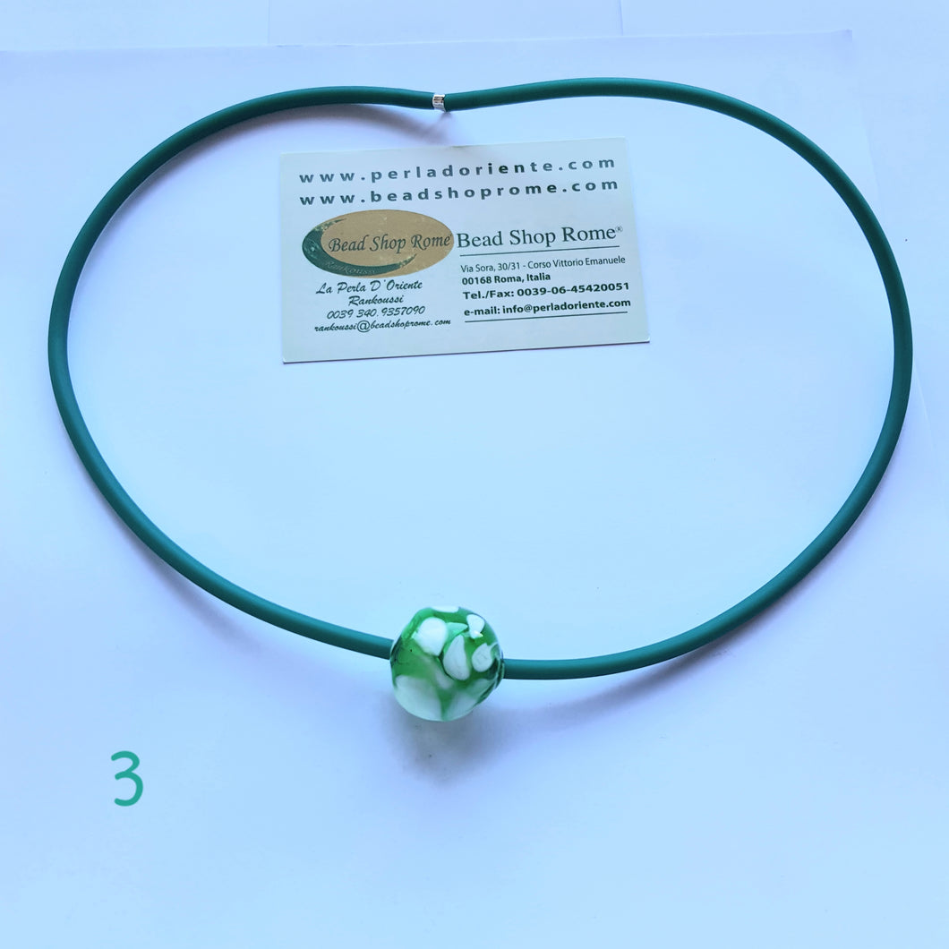 Necklace blown ball green white 3