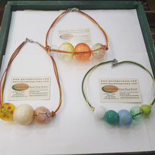 Load image into Gallery viewer, Necklace unique blown glass balls Tris  C
