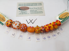 Load image into Gallery viewer, W Lampwork beads
